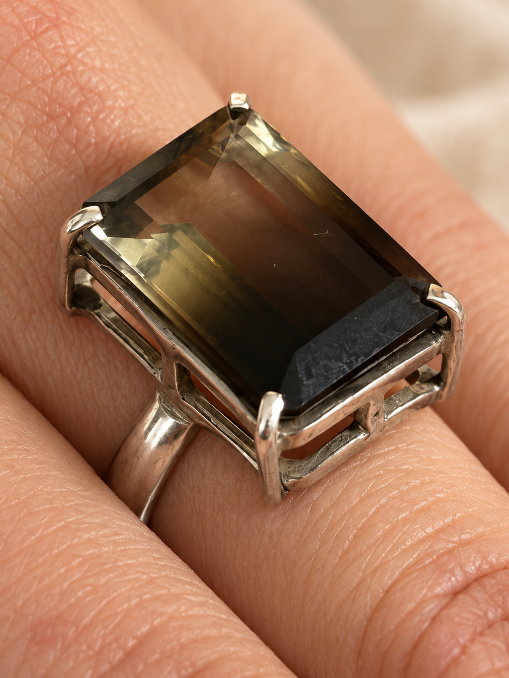 Anillo Gaia - Cuarzo ahumado